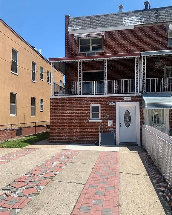 1st image of 1042 Underhill Ave