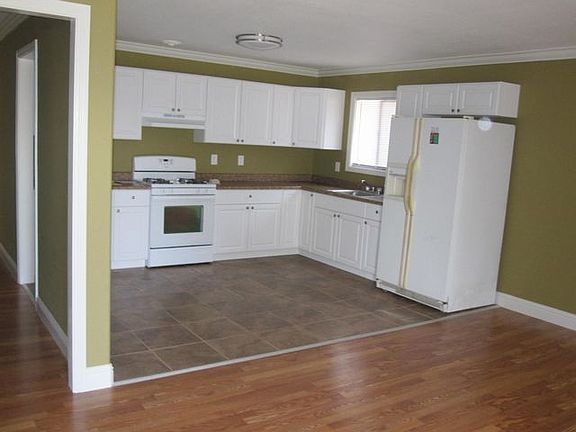 4th image of 1741 Lois Way