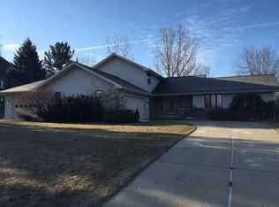 6472 W Cimarron Trl, Flint, MI 48532