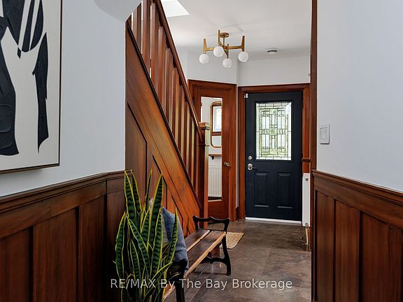 4th image of 44 Rambert Cres