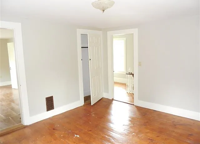100 Haverhill Rd — Photo 13