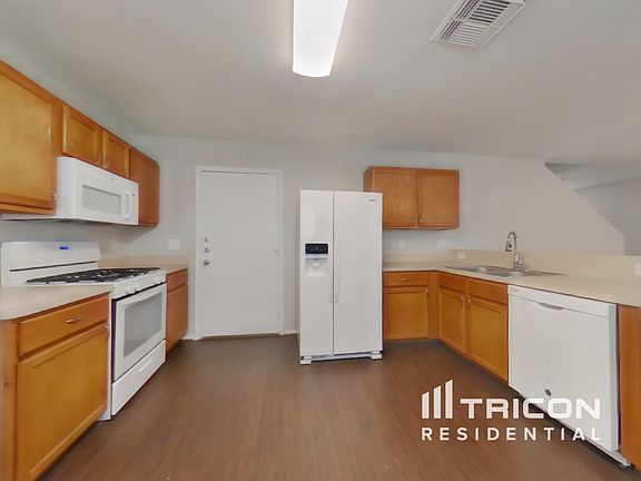 4th image of 7734 Galleon Field Ln