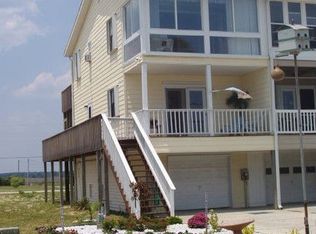 241 Sea Shore Dr, North Topsail Beach, NC 28460