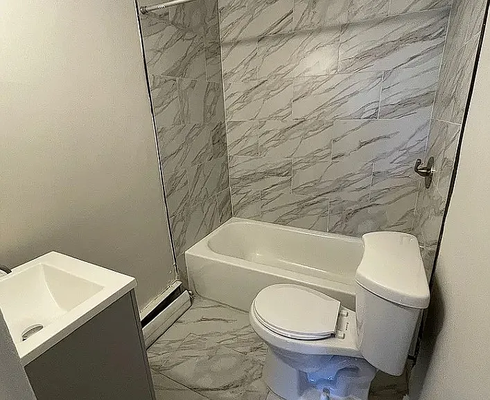 903 E Cliveden St #1 — Photo 5
