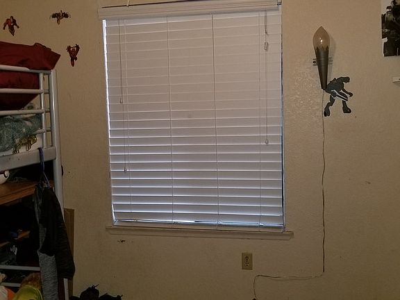 5th image of 1937 N Cedar Ct