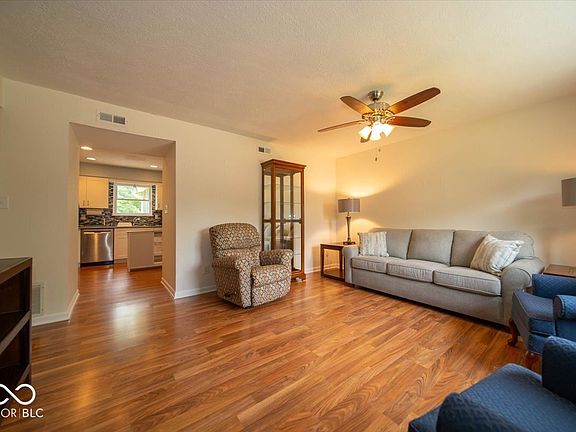 5th image of 6408 Old Mill Dr