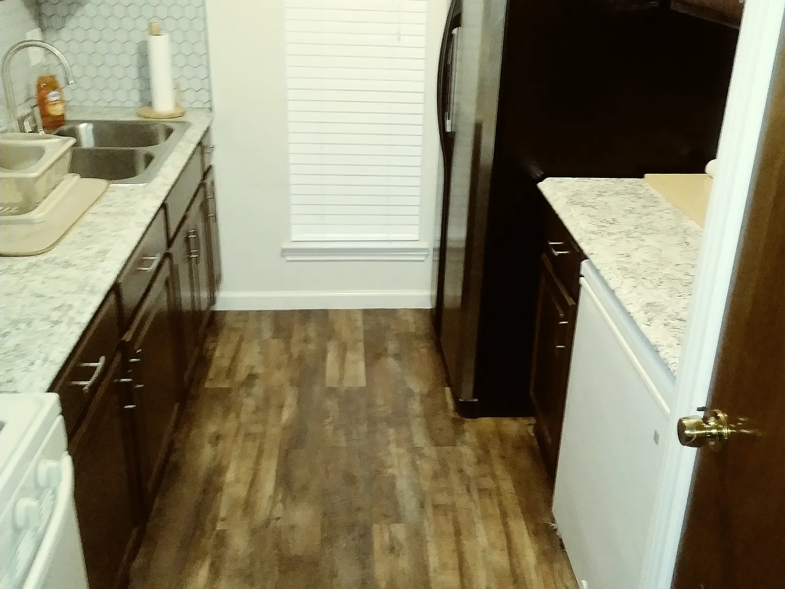 3 bed, 1.5 bath, 1130 sqft, $1,800 — Photo 3