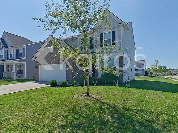 2nd image of 10303 Deercrest Ln