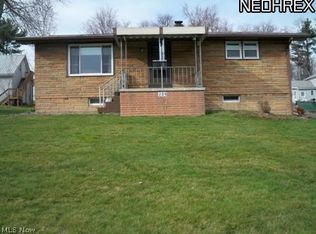 209 Hazelton St, Sherrodsville, OH 44675