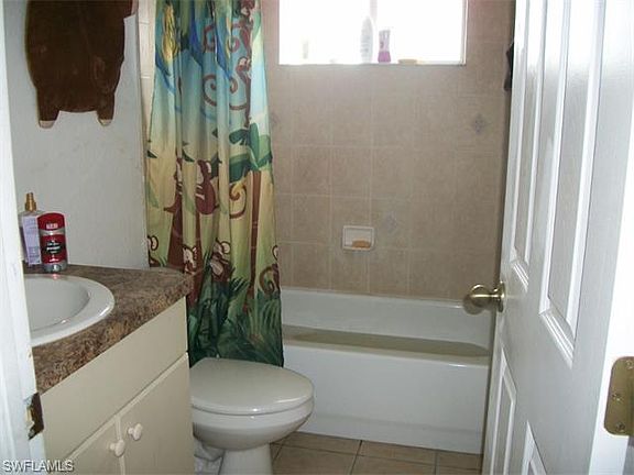 3rd image of 5081 Locke Ln