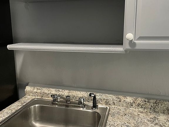 5th image of 27 New St