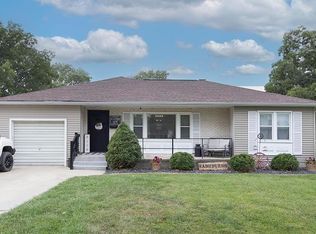 2110 Fairfax St, Carlyle, IL 62231