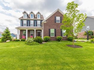 16847 Hawk Creek Cir, Westfield, IN 46074