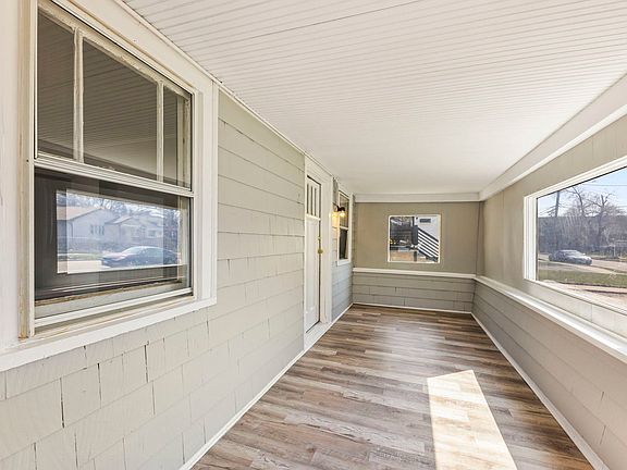 3rd image of 803 1st Ave