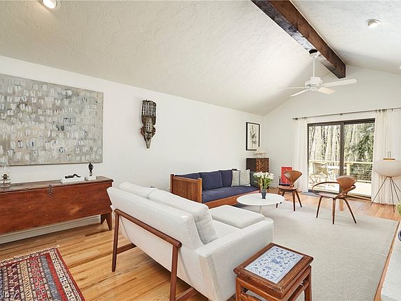 3rd image of 14125 Country River Ln