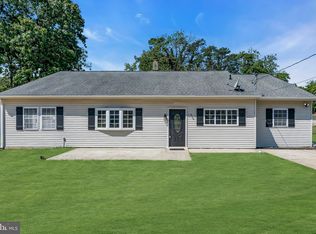 316 Linden Ln, Mount Laurel, NJ 08054