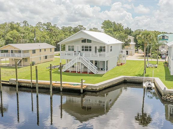 5th image of 1830 NW 20th Ave