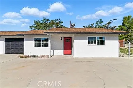 2 bed, 950 sqft, $1,900 — Photo 2