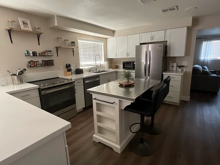 4350 El Camino Rd — Photo 24