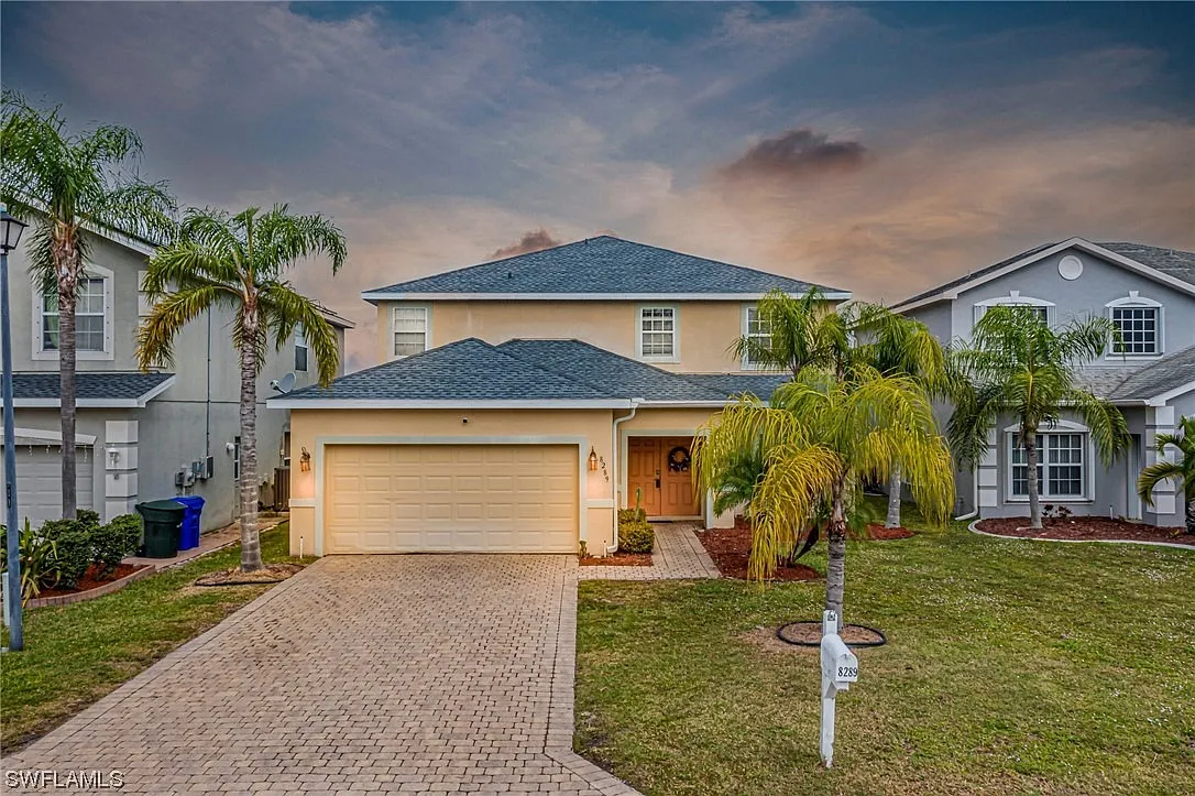 5 bed, 3260 sqft, $2,949 — Photo 2