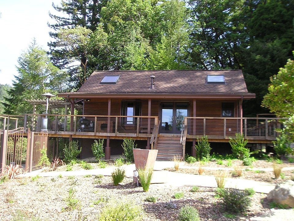 Newer home on 4.77 Ac.