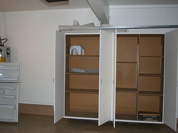 garage storage space