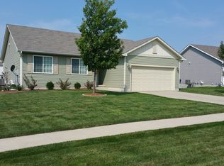 3000 SE Cobblestone Dr, Grimes, IA 50111