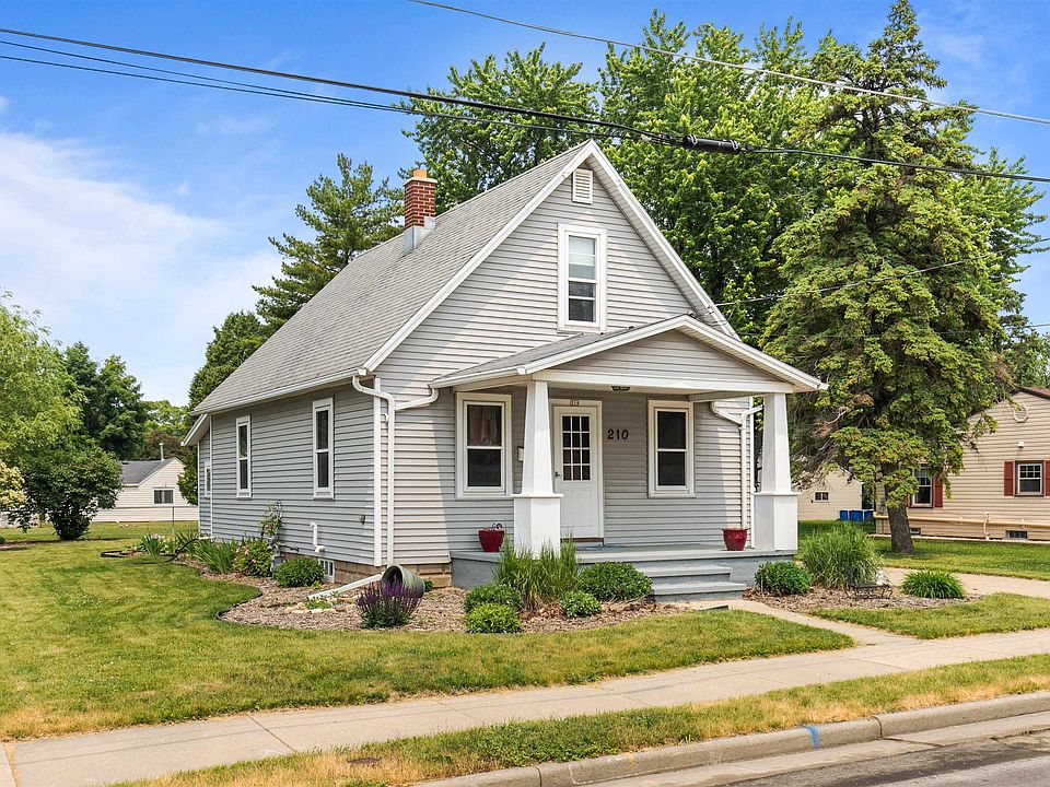 210 Elm St, Combined Locks, WI 54113 Zillow