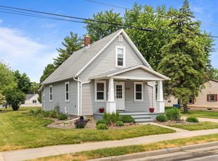 210 Elm St, Combined Locks, WI 54113