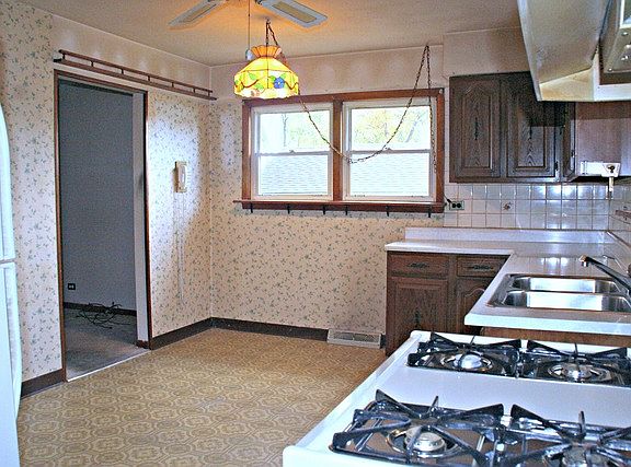 4th image of 2650 S Craig Dr