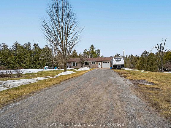 2nd image of 2086 McCrackens Landing Rd