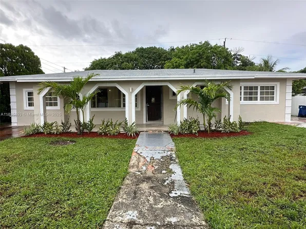 165 NW 192nd St, Miami, FL 33169