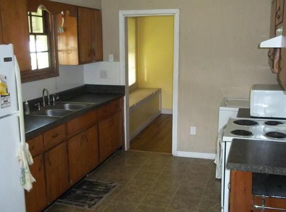 3rd image of 506 Orange St