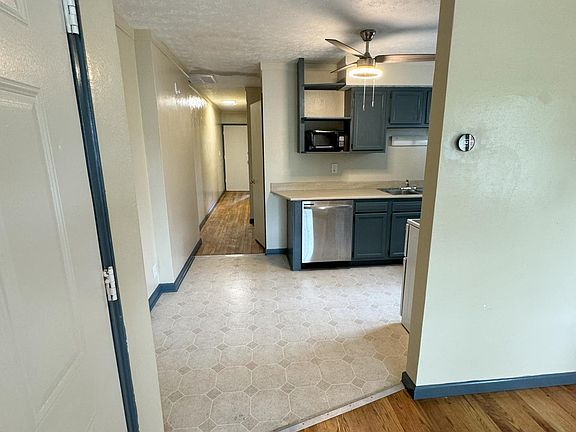 4th image of 913 Highridge Ave APT 4