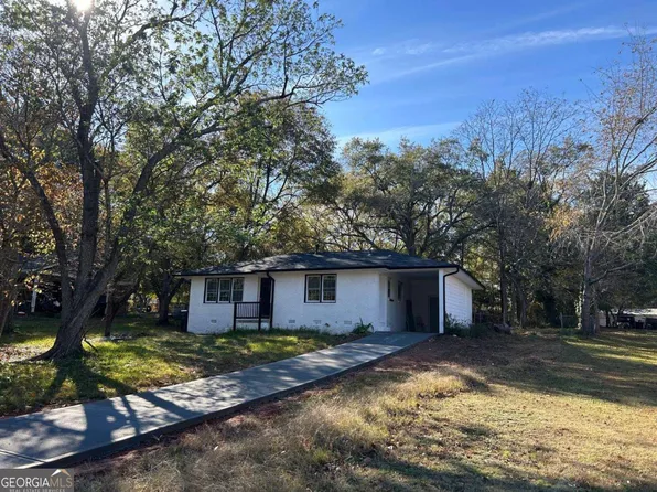 8184 Laurel Dr SW, Covington, GA 30014