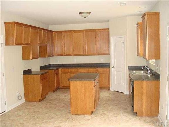 5th image of 1105 Southwind Ct