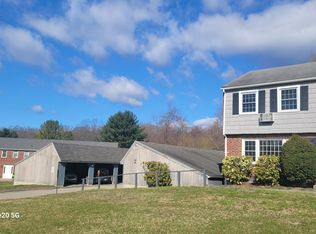 13 Old Farms Ln #13, New Milford, CT 06776