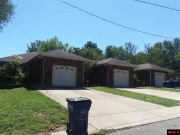 610 E 7th St, Mountain Home, AR 72653