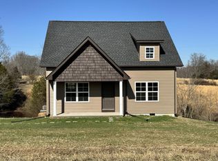 1085 Coolidge Rd, Lafayette, TN 37083