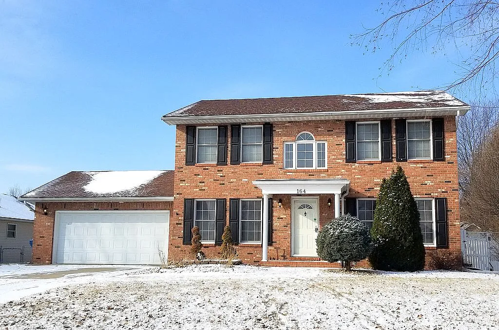 164 Meadow Dr photo 1