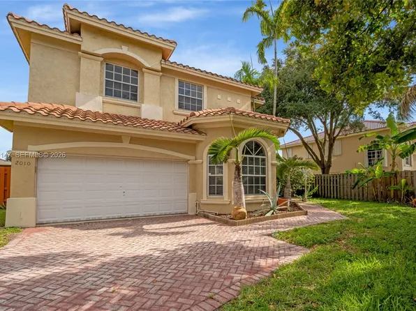 2010 NW 98th Way, Hollywood, FL 33024