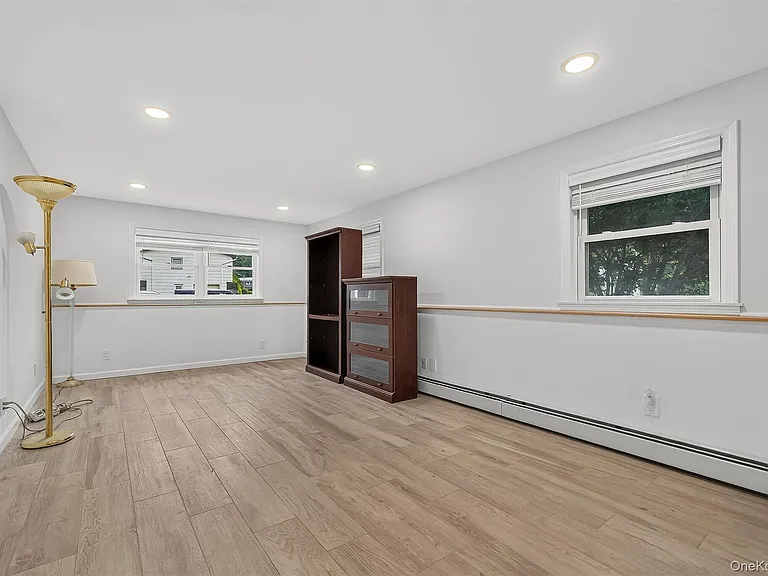 234 Betsy Ross Dr — Photo 35
