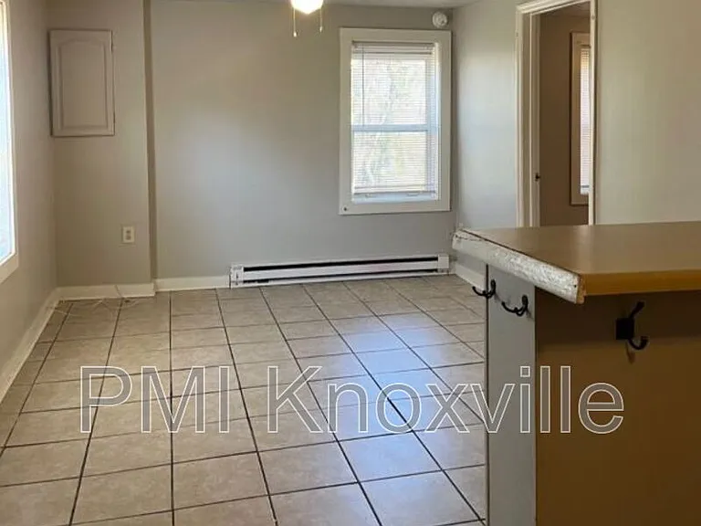 417 Landau Dr — Photo 3