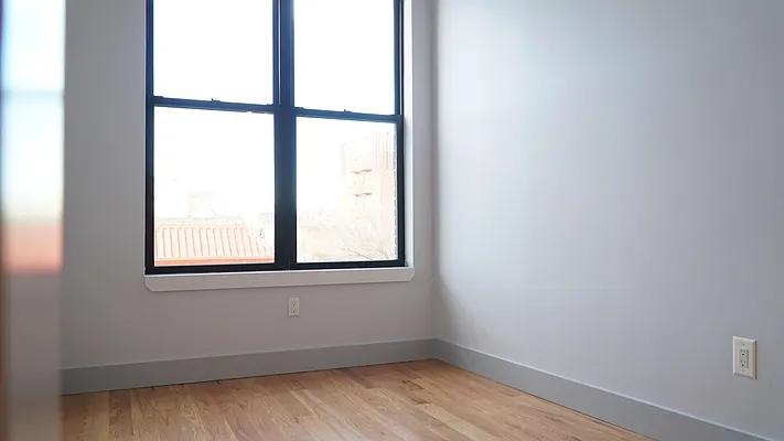 Rented by Bold New York | media 84