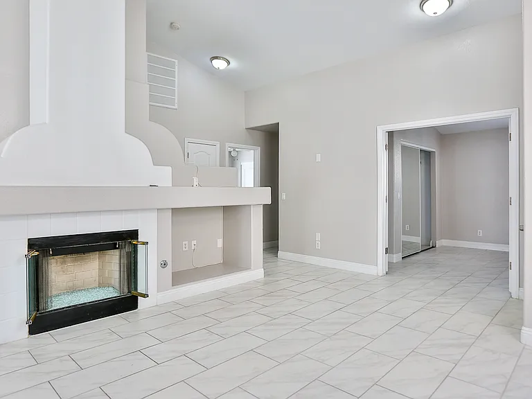7705 Rockfield Dr — Photo 12