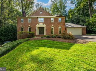 1109 Old Cedar Rd, Mc Lean, VA 22102