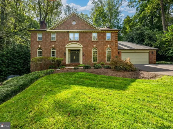 1109 Old Cedar Rd, Mc Lean, VA 22102