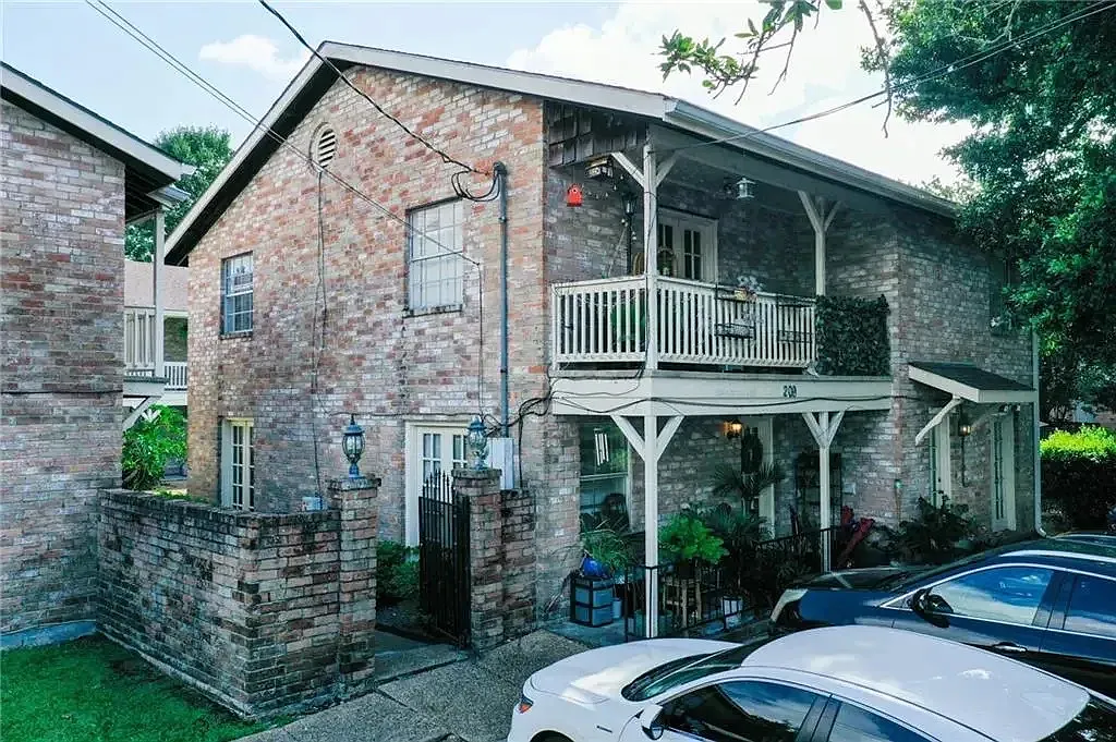 209 Pine Street - 9 — Photo 1