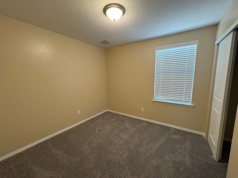 5040 Andrew Jorel Dr — Photo 6