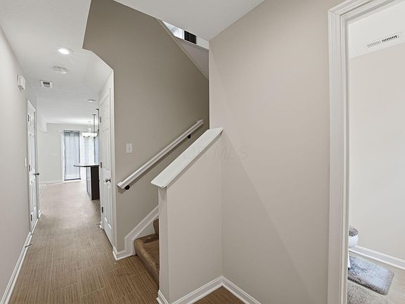 3rd image of 3715 Sugarbark Dr